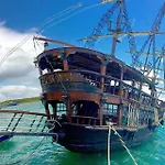 Backpackers & Bar Lungomare Hostel *