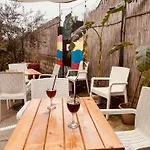 Backpackers & Bar Lungomare Hostel