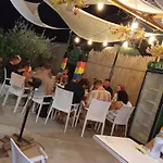 Backpackers & Bar Lungomare Hostel *