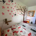 Backpackers & Bar Lungomare Hostel *