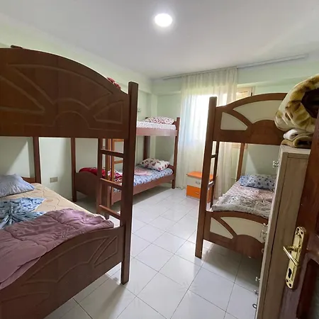 Backpackers & Bar Lungomare *