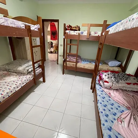 Backpackers & Bar Lungomare Hostel Vlorë