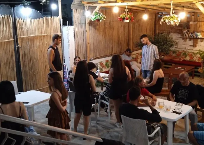 Hostel Backpackers & Bar Lungomare *