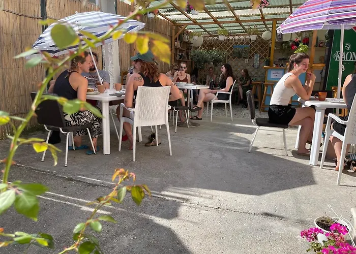 Backpackers & Bar Lungomare Vandrerhjem *