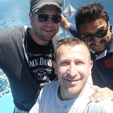 旅馆 Backpackers & Bar Lungomare *